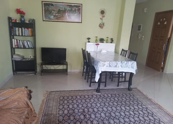 Big Next To Olympus Mountain 公寓 里托楚伦